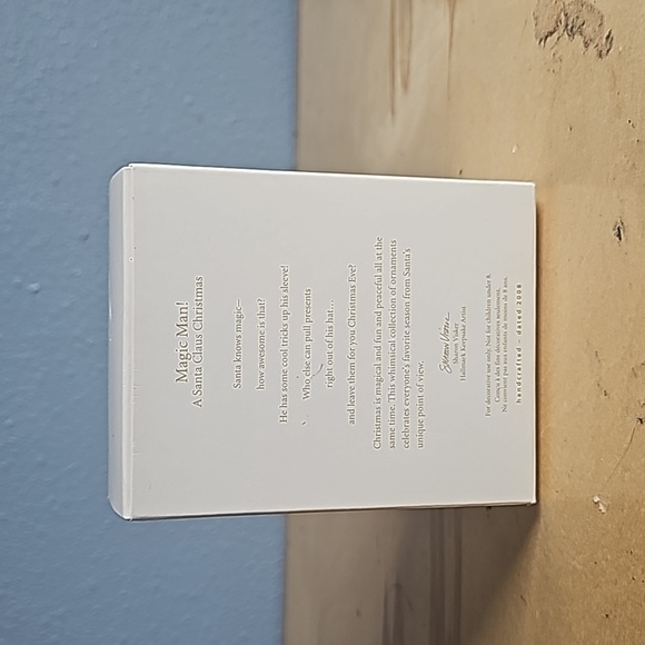 Hallmark keepsake magic man Santa Claus ornament - Picture 4 of 5